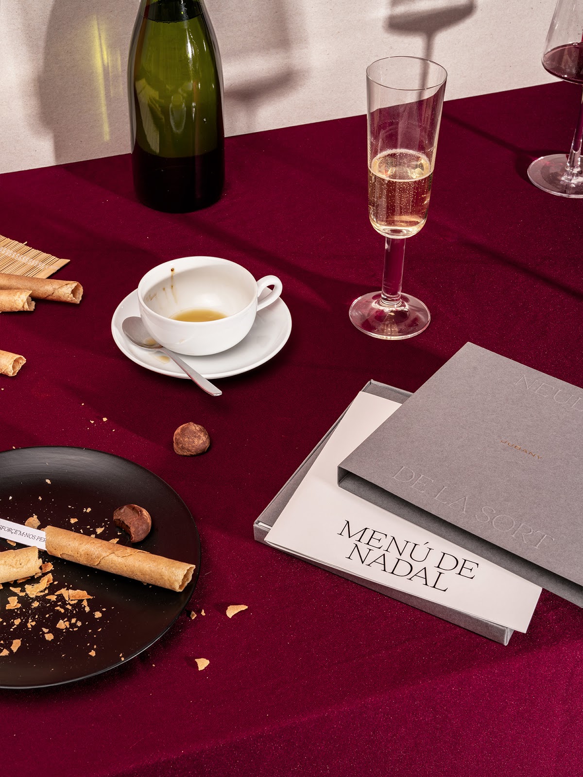 北京蛋卷伴手禮盒包裝設(shè)計欣賞(圖4) 北京蛋卷伴手禮盒包裝設(shè)計欣賞(圖4)