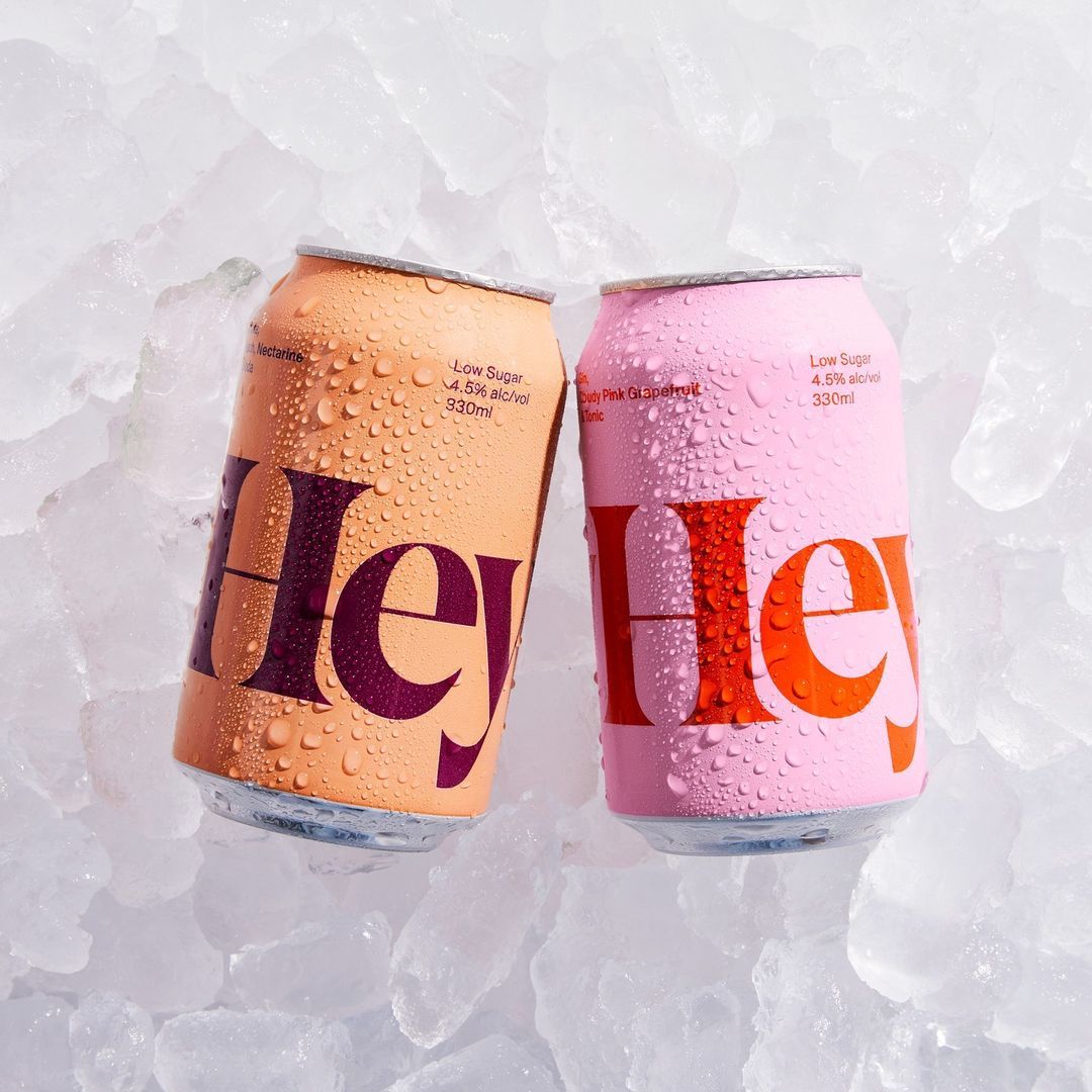 飲料包裝這樣設(shè)計精美簡約(圖2)