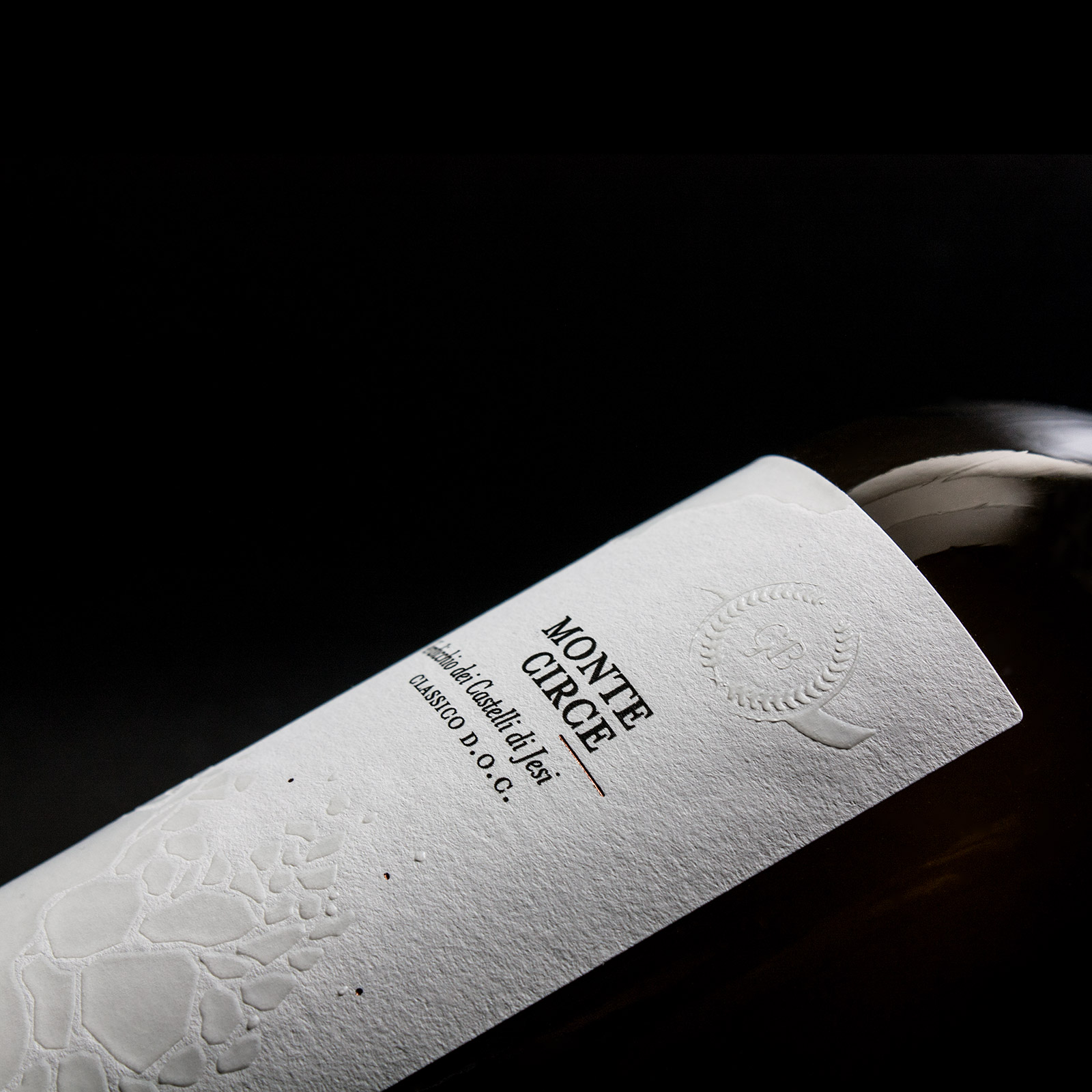 Bacelli葡萄酒獨(dú)特創(chuàng)意包裝設(shè)計(jì)(圖3)