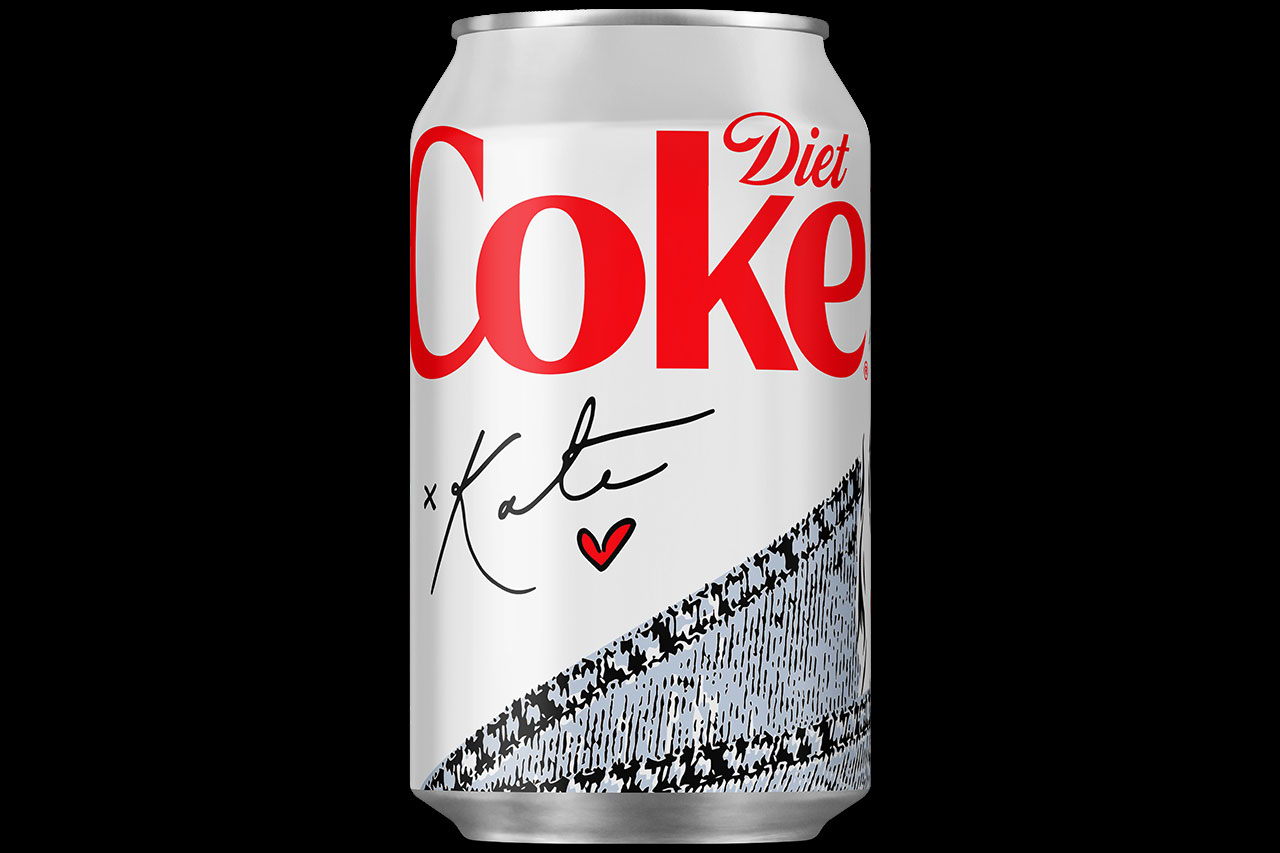 限量版易拉罐可樂創(chuàng)意包裝設(shè)計這樣做(圖4) 限量版易拉罐可樂創(chuàng)意包裝設(shè)計這樣做(圖4)