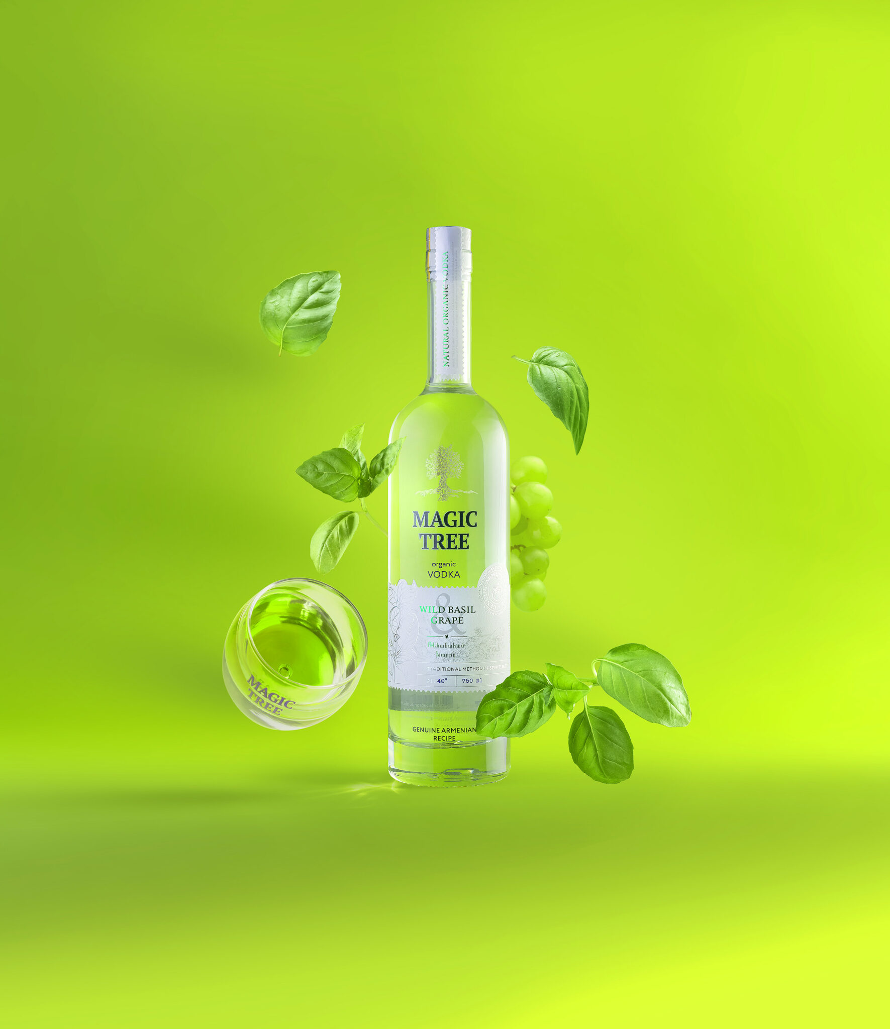 原始高貴的伏特加酒包裝設計欣賞(圖3) 原始高貴的伏特加酒包裝設計欣賞(圖3)