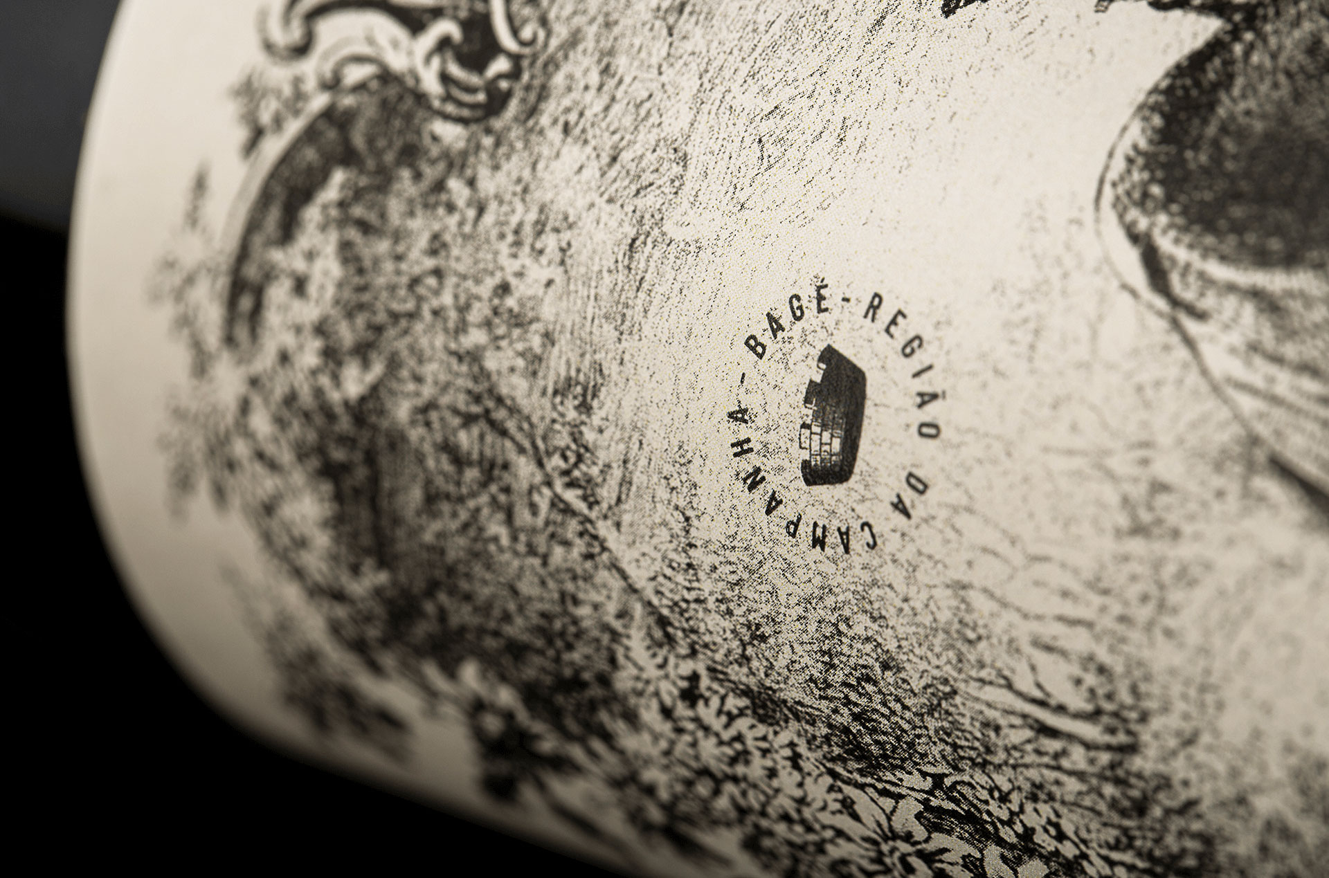 充滿象征意義的葡萄酒包裝設計(圖6) 充滿象征意義的葡萄酒包裝設計(圖6)