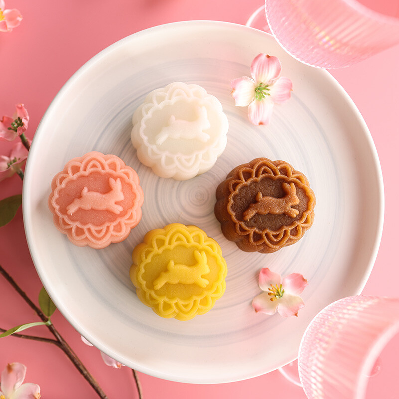 利口福 粉芝戀人 法式乳酪冰皮月餅禮盒 8餅4味 480g包裝禮盒產(chǎn)品包裝創(chuàng)意設(shè)計欣賞(圖2)