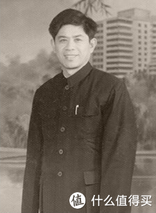 盧正浩品牌故事-logo設(shè)計(jì)分析(圖1) 盧正浩品牌故事-logo設(shè)計(jì)分析(圖1)