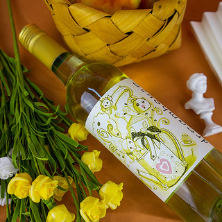 創(chuàng)意酒包裝設(shè)計(jì)亨蒂酒園夢(mèng)幻屋莫斯卡托甜白低起泡酒瓶產(chǎn)品包裝設(shè)計(jì)欣賞(圖6) 創(chuàng)意酒包裝設(shè)計(jì)亨蒂酒園夢(mèng)幻屋莫斯卡托甜白低起泡酒瓶產(chǎn)品包裝設(shè)計(jì)欣賞(圖6)