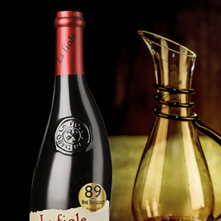 創(chuàng)意酒包裝設(shè)計(jì)芙華歪脖子隆河干紅葡萄酒產(chǎn)品包裝設(shè)計(jì)欣賞(圖6)