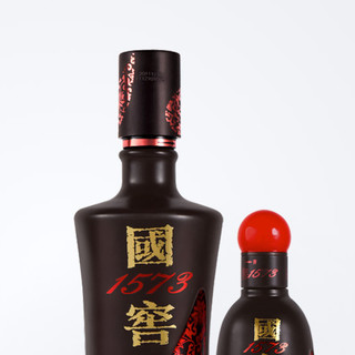 創(chuàng)意酒包裝設(shè)計君雅濃香型白酒禮盒裝產(chǎn)品包裝設(shè)計欣賞(圖3)